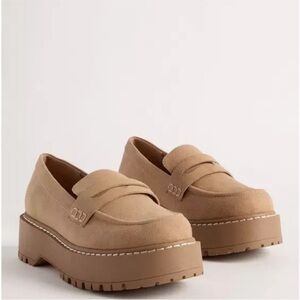 Women's Tan Loafers